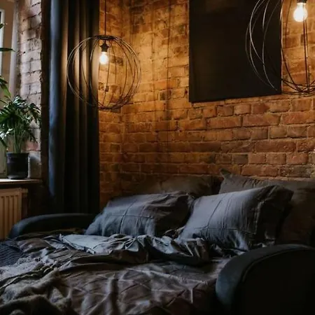 Mikro Czarne Studio Vintage Daire